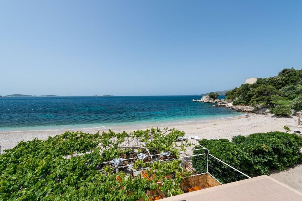 Poseydon Beach Bungalow Mlini Exterior photo